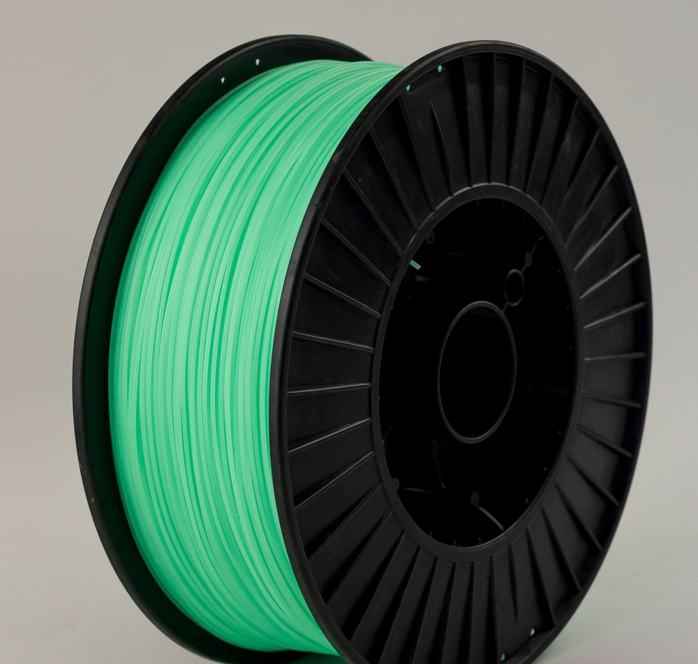 Салатовый PLA пластик Bestfilament для 3D-принтеров 2,5 кг (1,75 мм)